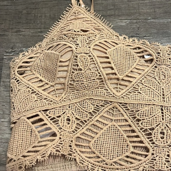 FOR SHOW  Listicle Tan Lace Bralette - Picture 4 of 4